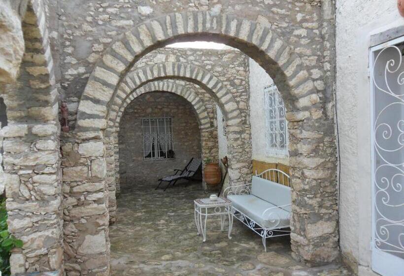 تختخواب و صبحانه Villa Salvatore