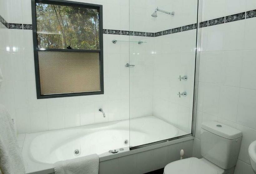 مبيت وإفطار Wombadah Luxury Accommodation