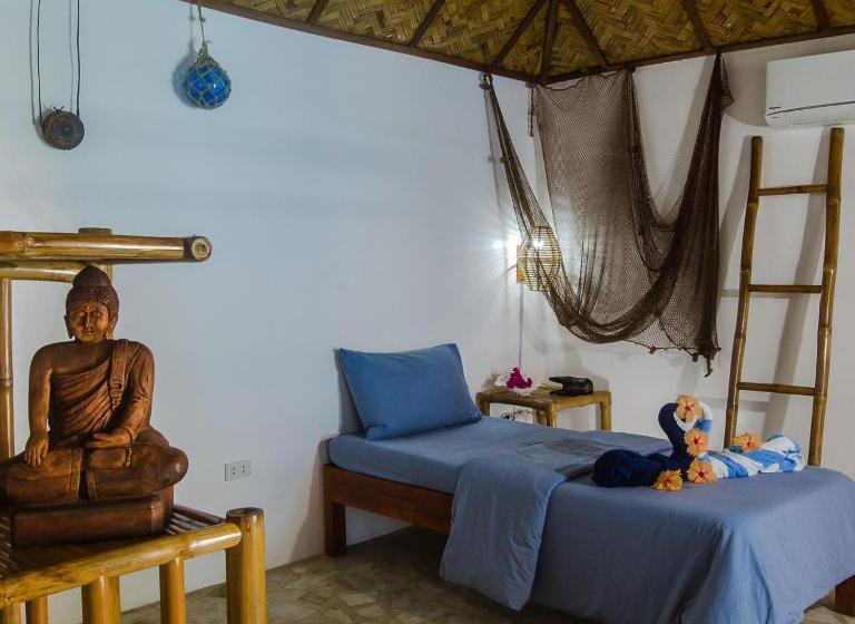 Blue Lagoon Dive Resort