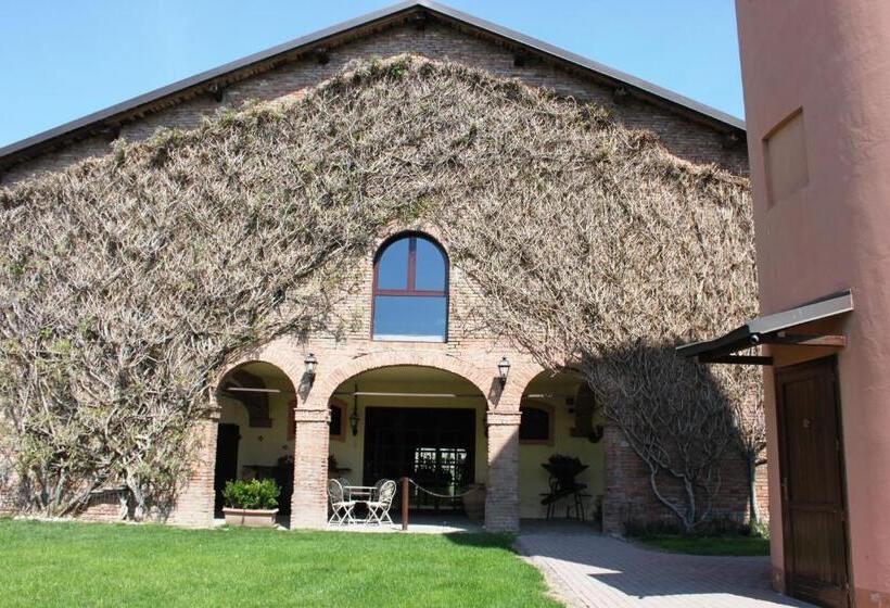 酒店 Agriturismo La Lupa