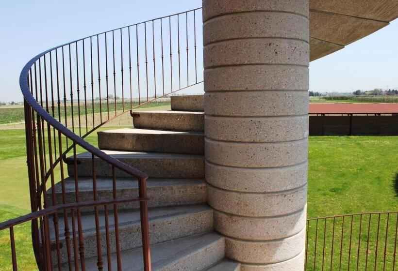 酒店 Agriturismo La Lupa