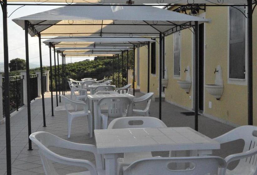 فندق Agriturismo Monte Maggio