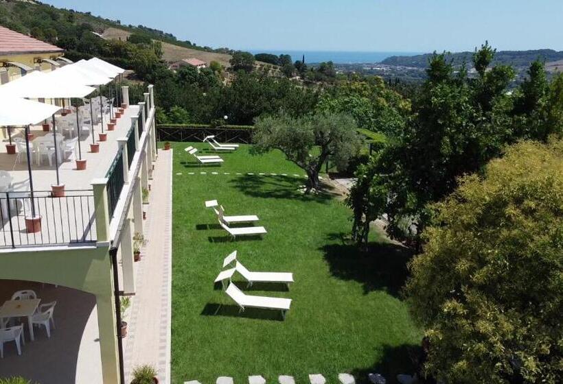 فندق Agriturismo Monte Maggio