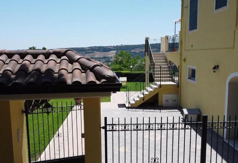 فندق Agriturismo Monte Maggio