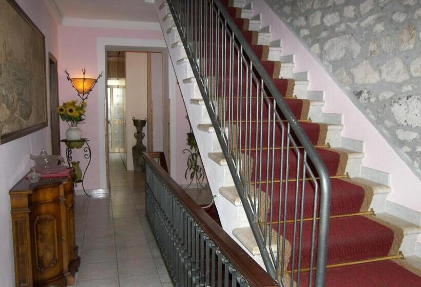 ホテル Albergo Elisa