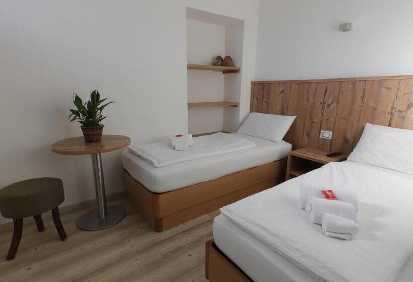 בית מלון כפרי Alla Rocca