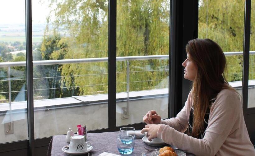 Отель Châtellerie De Schoebeque