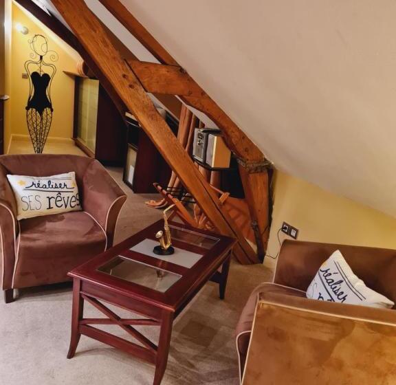 Отель Châtellerie De Schoebeque