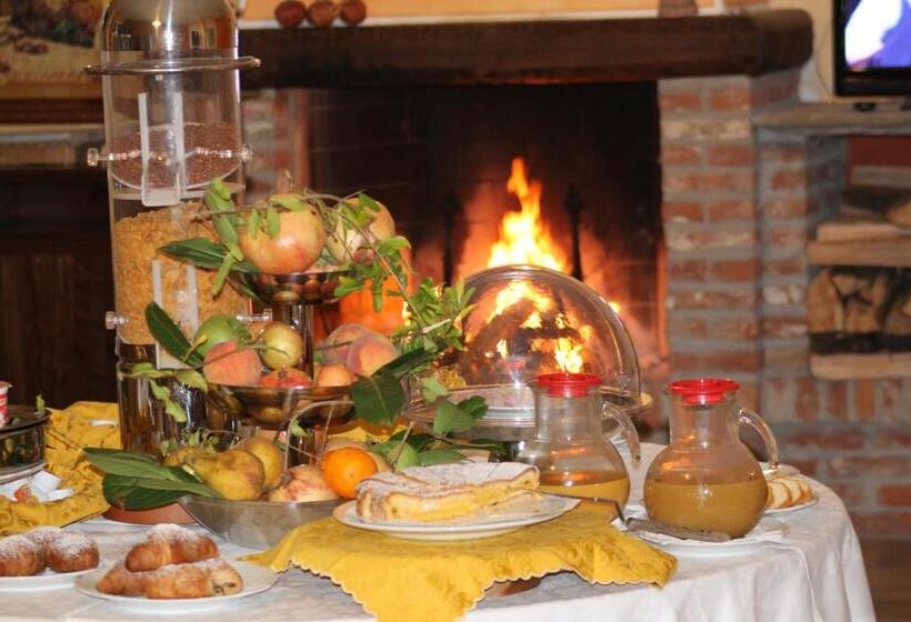 ホテル De La Ville