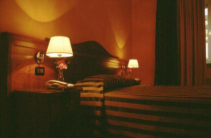 ホテル De La Ville