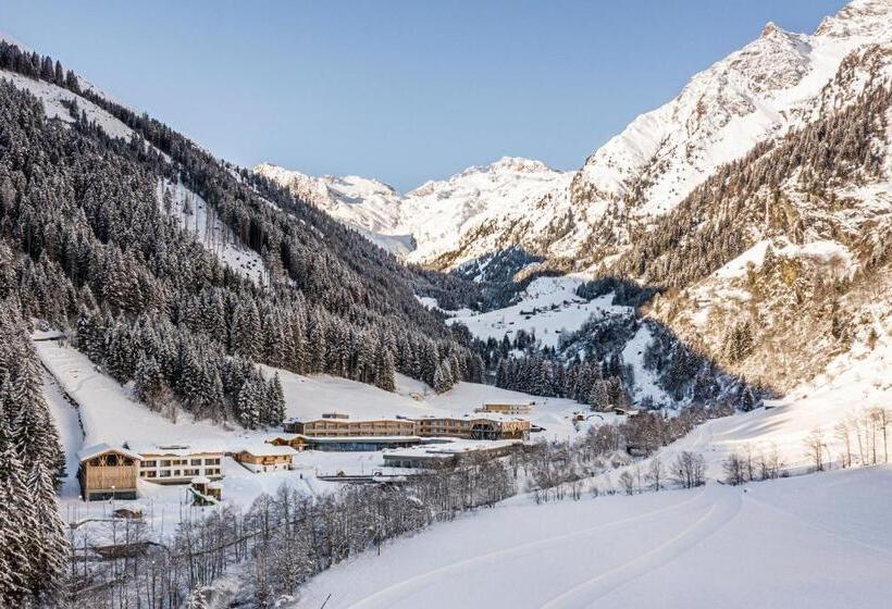 Отель Feuerstein Nature Family Resort