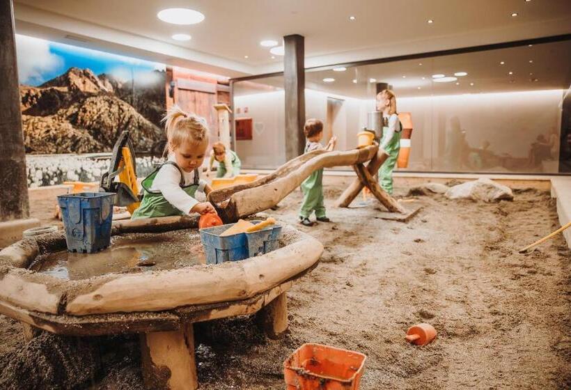 Отель Feuerstein Nature Family Resort