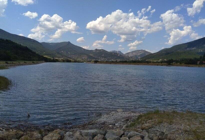 בית מלון כפרי Fifi Moulin