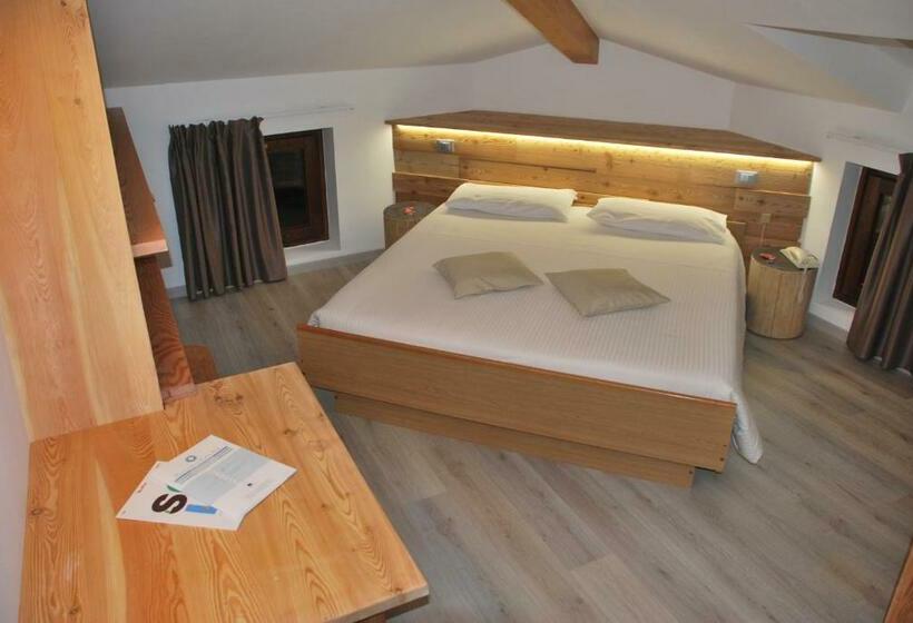 בית מלון כפרי Garnì Zanella