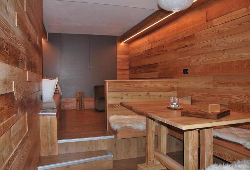 בית מלון כפרי Garnì Zanella