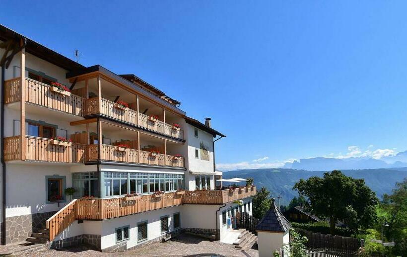 호텔 & Gasthof Zum Hirschen