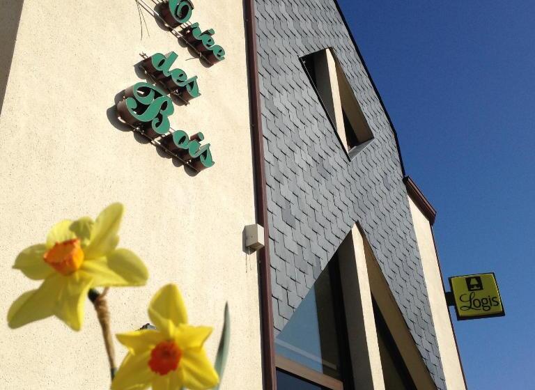 Logis Hotel Restaurant L Orée Des Bois