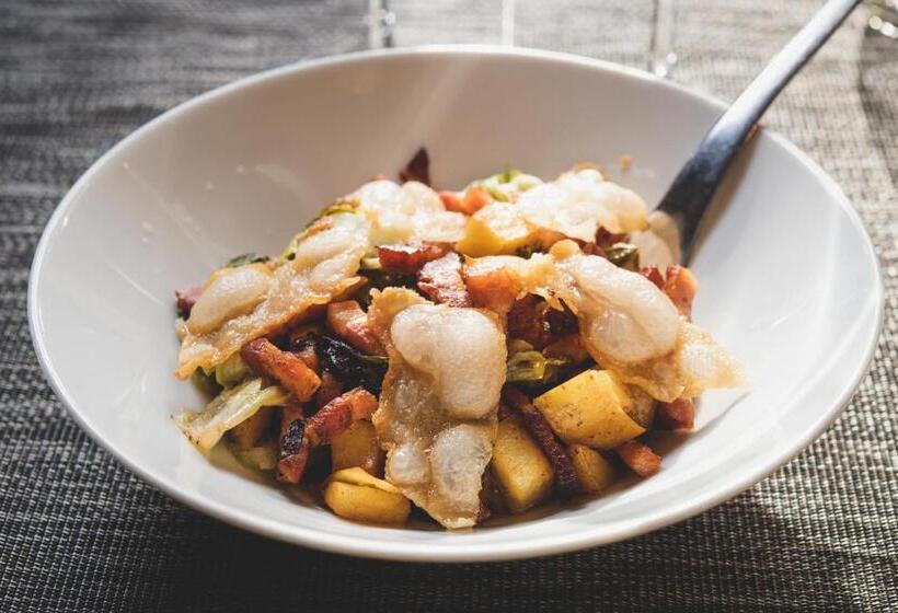 בית מלון כפרי Logis Le Saint Hubert