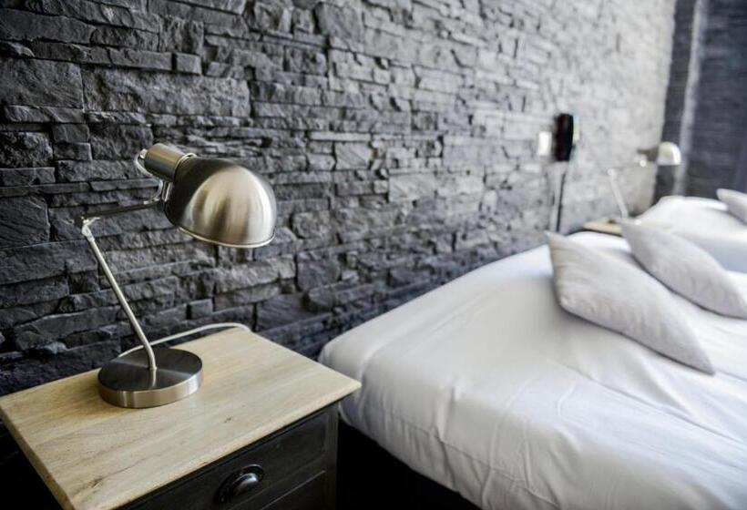 בית מלון כפרי Logis Le Saint Hubert