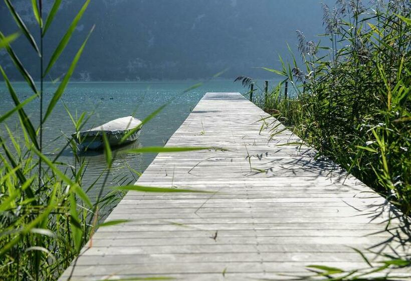 Отель Novalaise Plage