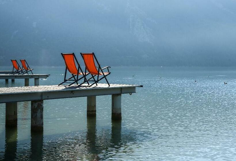 Отель Novalaise Plage