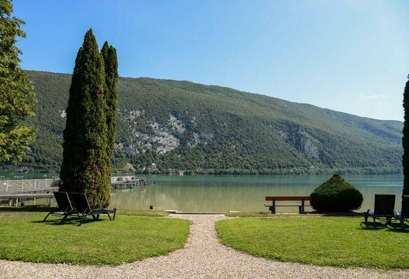 Отель Novalaise Plage