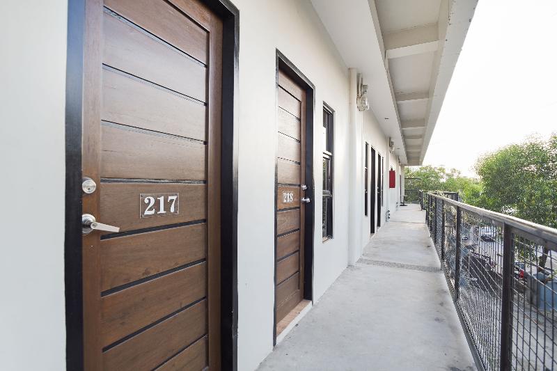 Hotell Oyo 425 Residences By Sirc