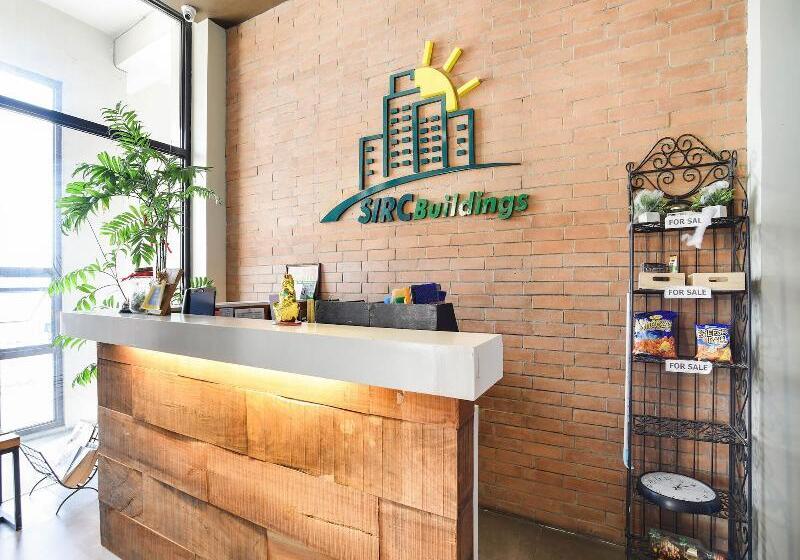 Hotell Oyo 425 Residences By Sirc