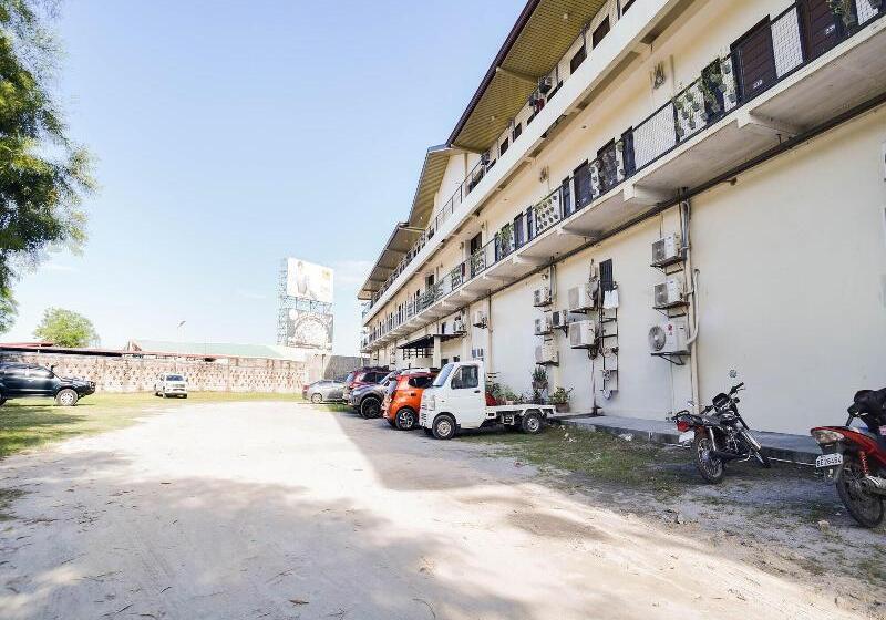 Hotell Oyo 425 Residences By Sirc