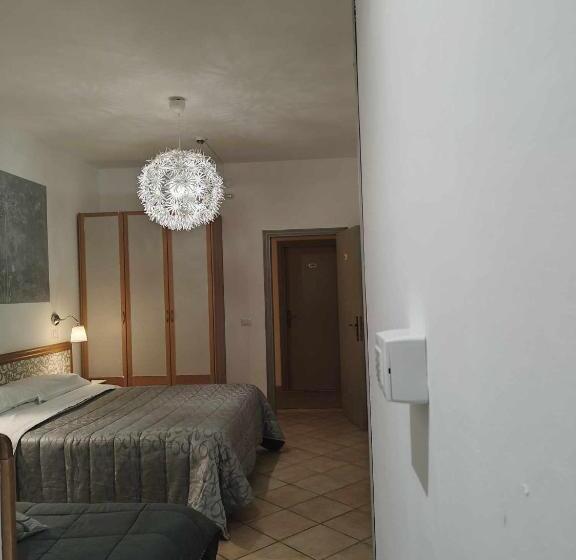 בית מלון כפרי Pineta Ristorante Country House In Fabriano