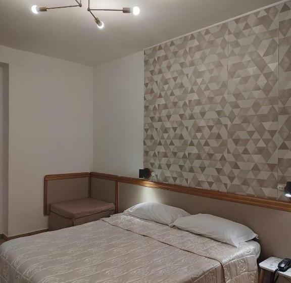 בית מלון כפרי Pineta Ristorante Country House In Fabriano