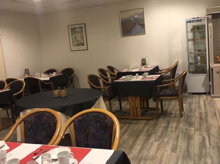 בית מלון כפרי & Restaurant Le Cardinal