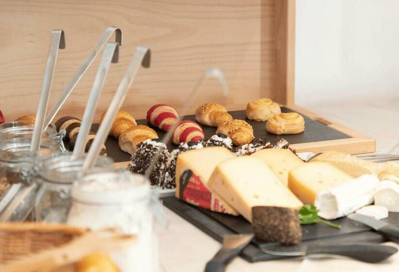 酒店 Seehaus   Only Adults   Mountain Lake Resort