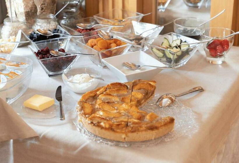 酒店 Seehaus   Only Adults   Mountain Lake Resort