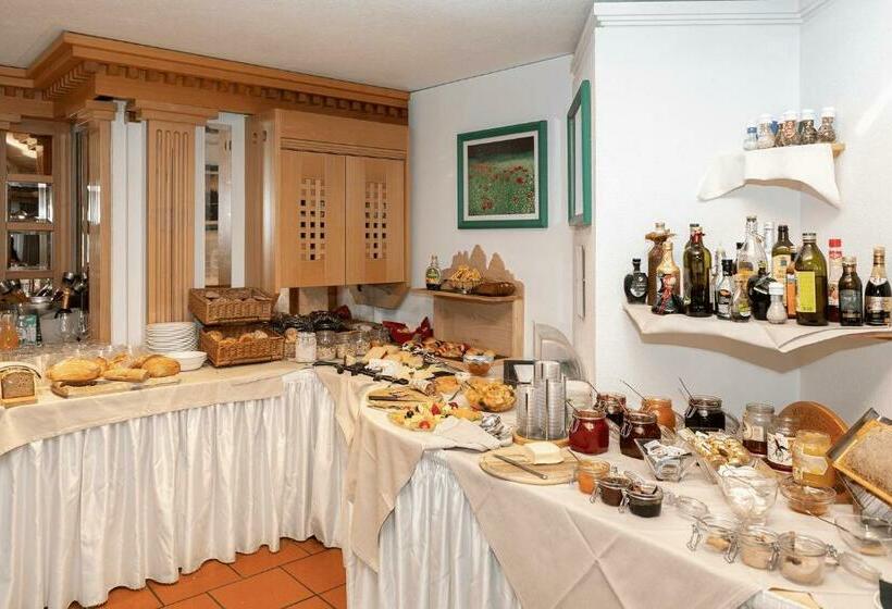 酒店 Seehaus   Only Adults   Mountain Lake Resort