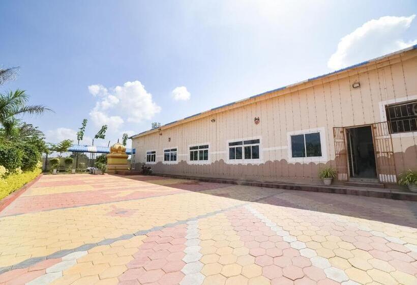 호텔 Spot On 67781 Bgr Gardens