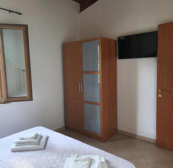 هتل Tenute Delogu Wine Resort