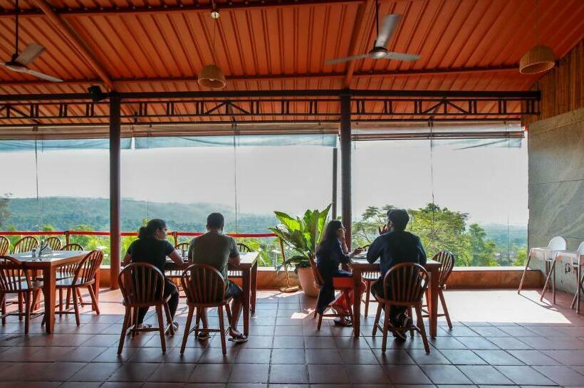 호텔 The Estate Resort , Mangalore