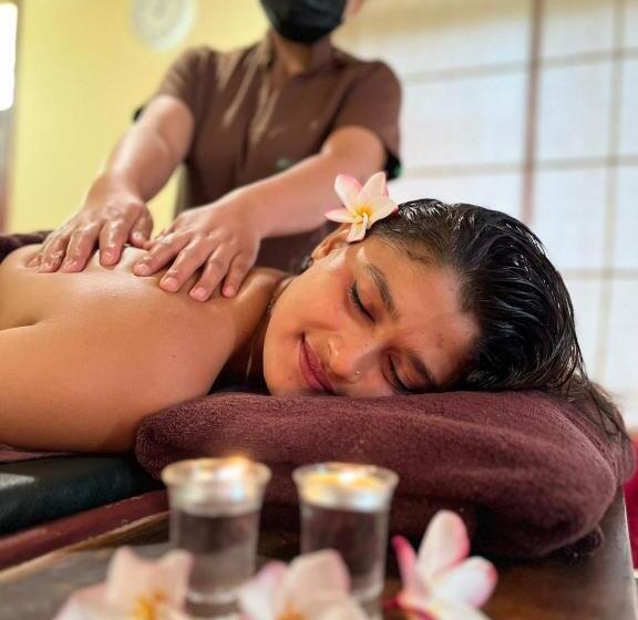 호텔 The Estate Resort , Mangalore