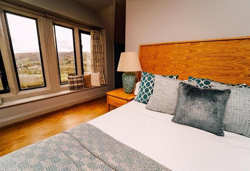 Отель The Maynard