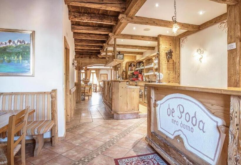 بنسيون Antica Residenza De Poda