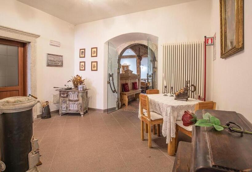 بنسيون Antica Residenza De Poda