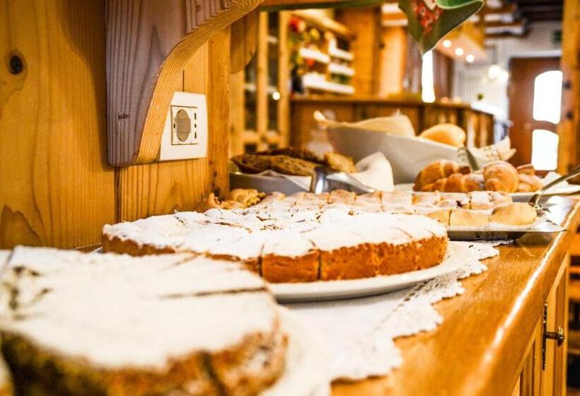 بنسيون Antica Residenza De Poda