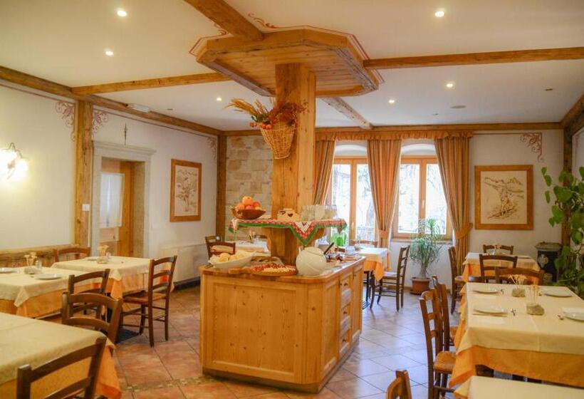 بنسيون Antica Residenza De Poda