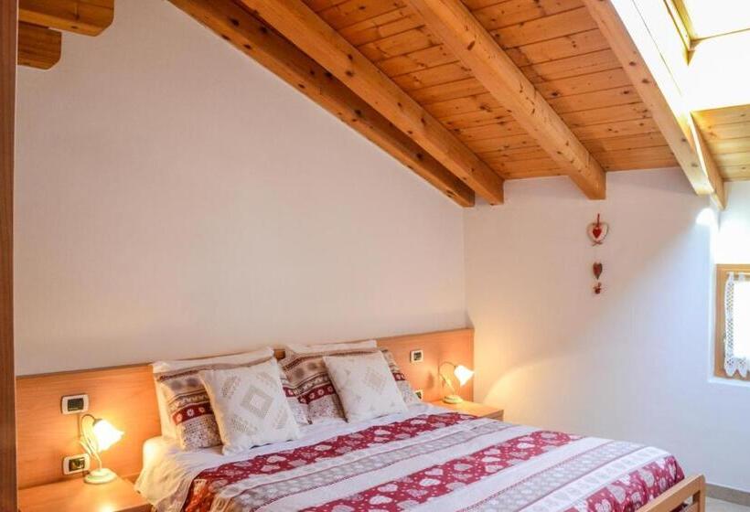 بنسيون Antica Residenza De Poda