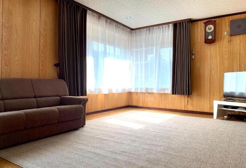 Pensió Blueberryhouse音威子府村