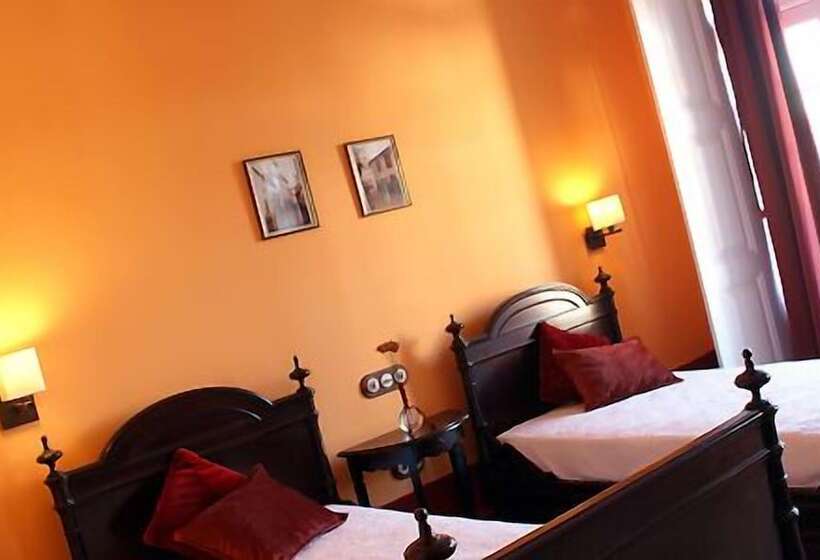 펜션 Casa Da Avo   Turismo De Habitacao