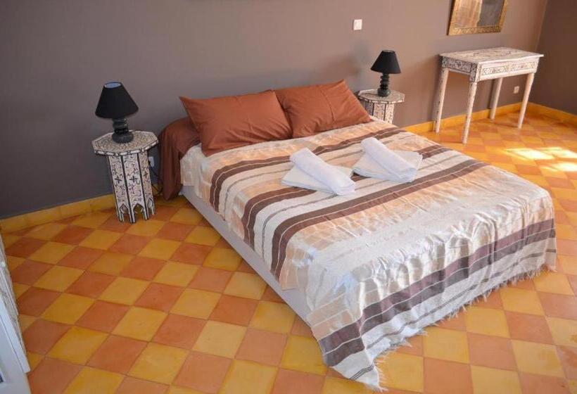 پانسیون Casa Naima