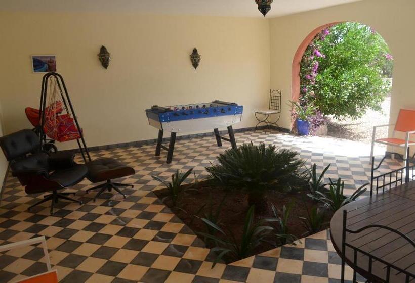 پانسیون Casa Naima