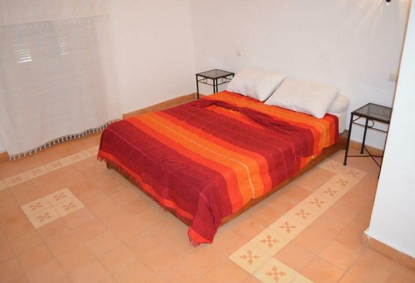 پانسیون Casa Naima